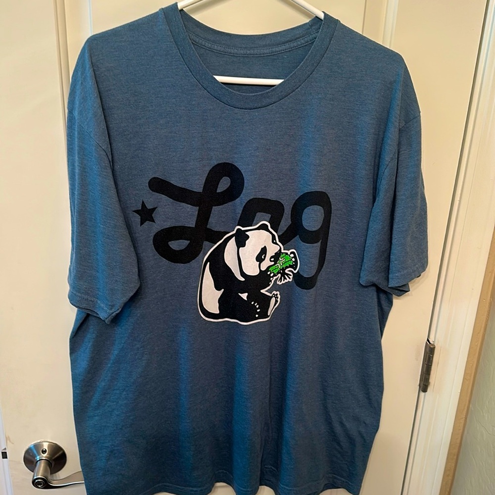 XL men’s t shirt
